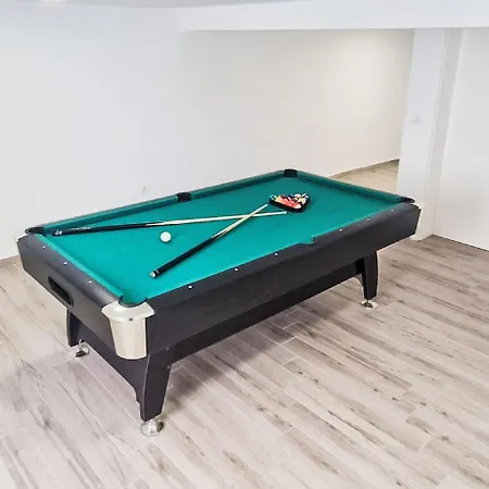 Feniks By Interhome * Polaca