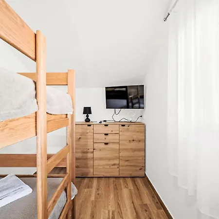Vakantiehuis Feniks By Interhome
