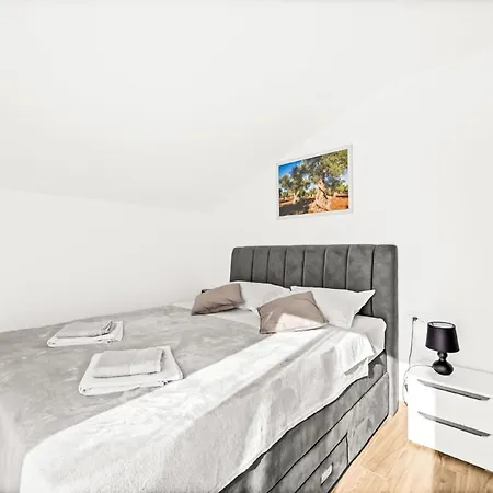 Vakantiehuis Feniks By Interhome *
