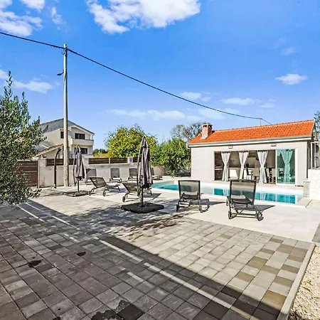 Vakantiehuis Feniks By Interhome Polaca